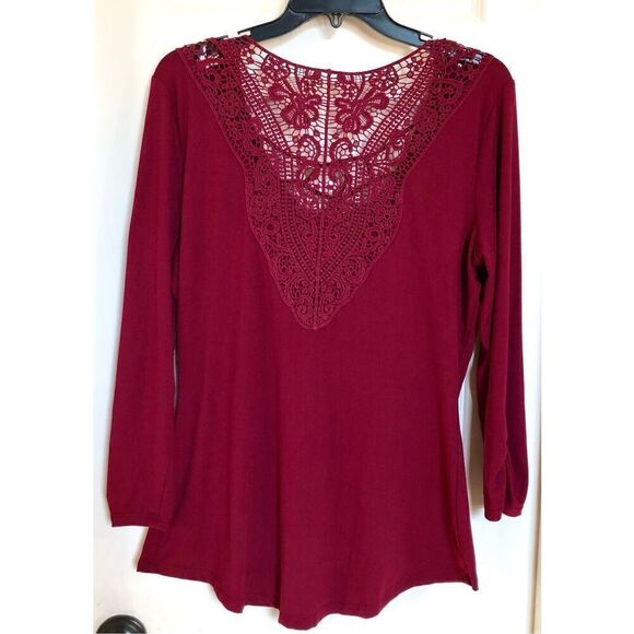 NO BOUNDARIES - NWT - L Sz XL Cage Neck/Lace Medallion Back Top/Red Pomegranate - Picture 6 of 16